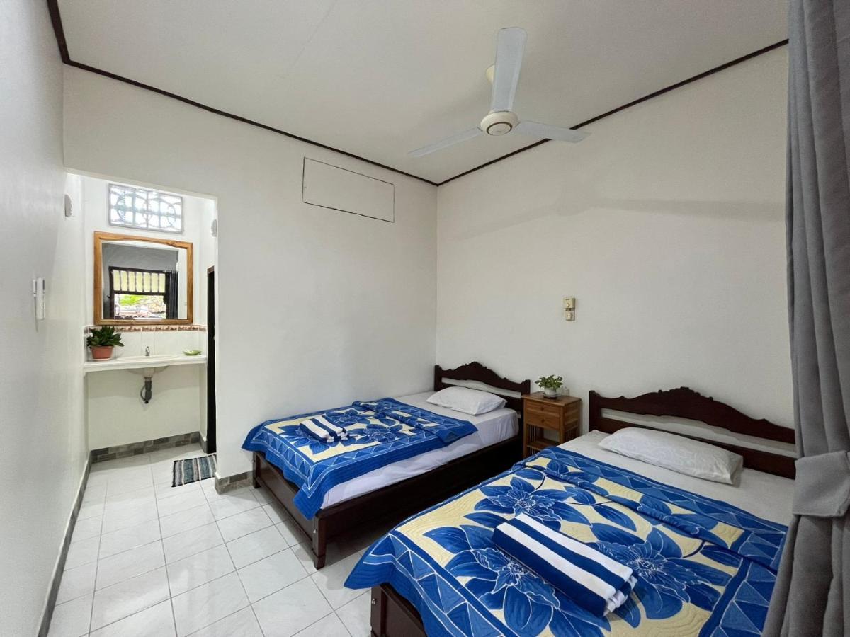 Bagus Homestay Padang Bai Exterior foto